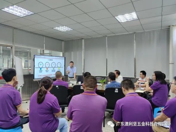政产研智助强企专家组莅临小笛视频APP下载安装公司指导
